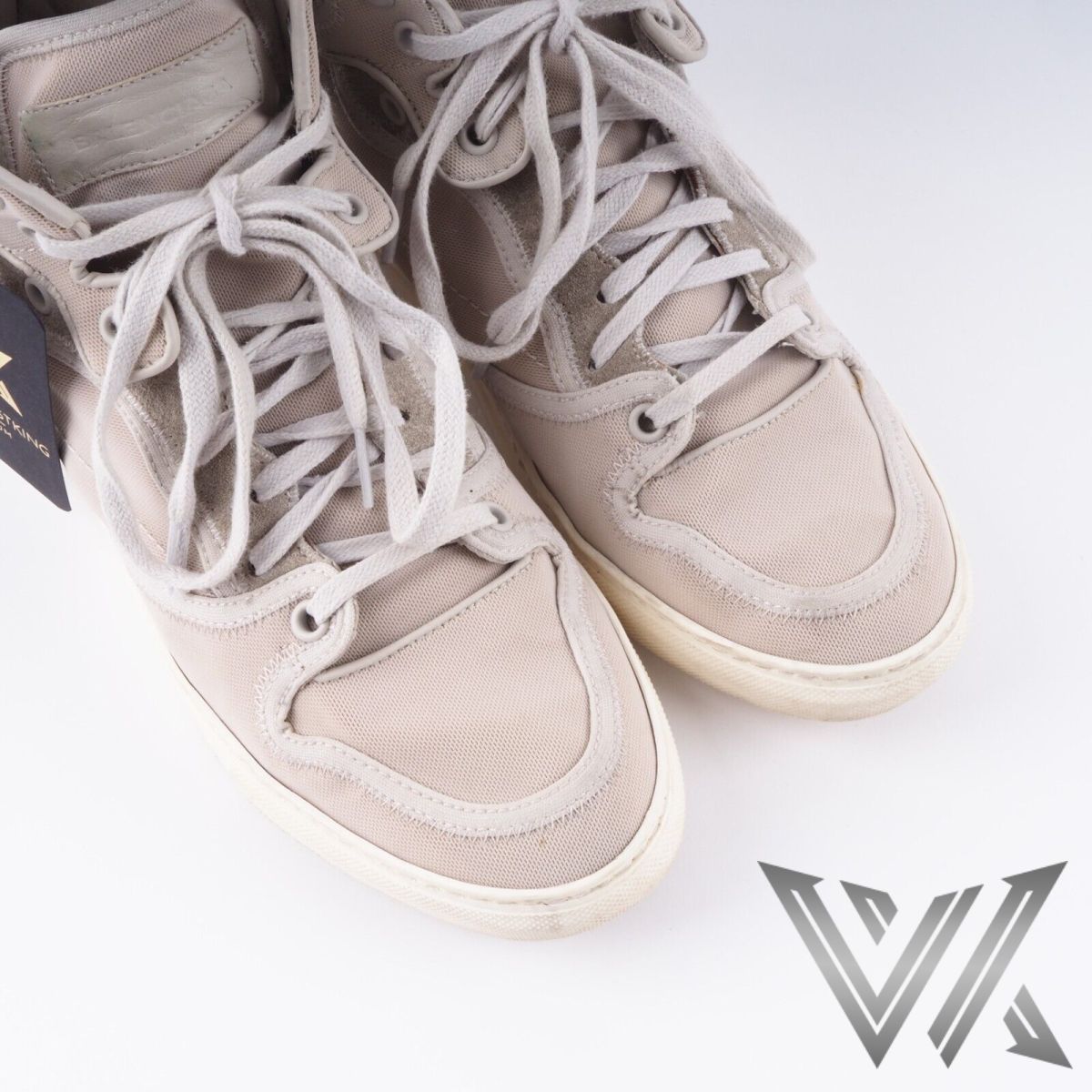 349313 High Top Suede Sneaker