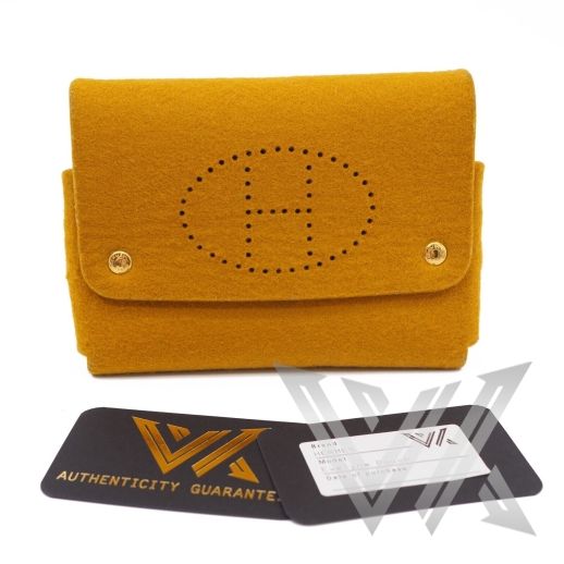 Evelyne Pouch