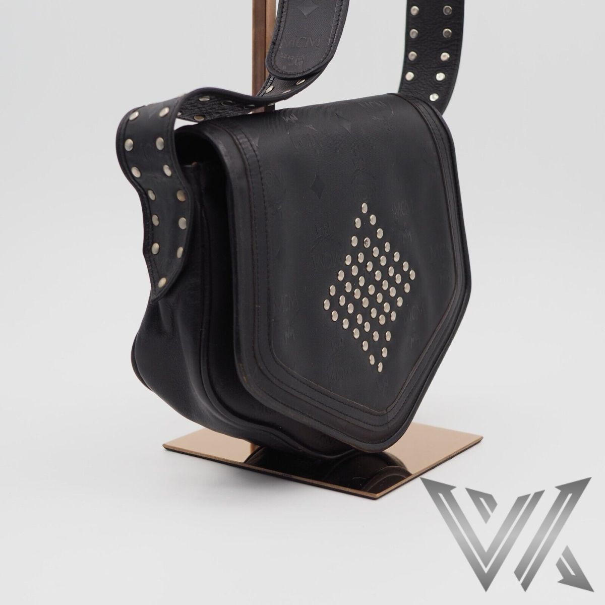 Visetos Crossbody