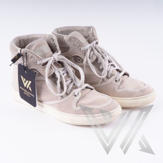 349313 High Top Suede Sneaker