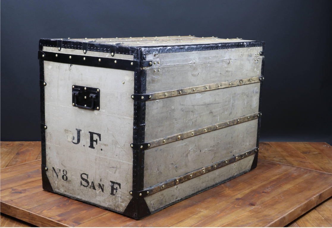 Trianon Canvas Steamer Trunk