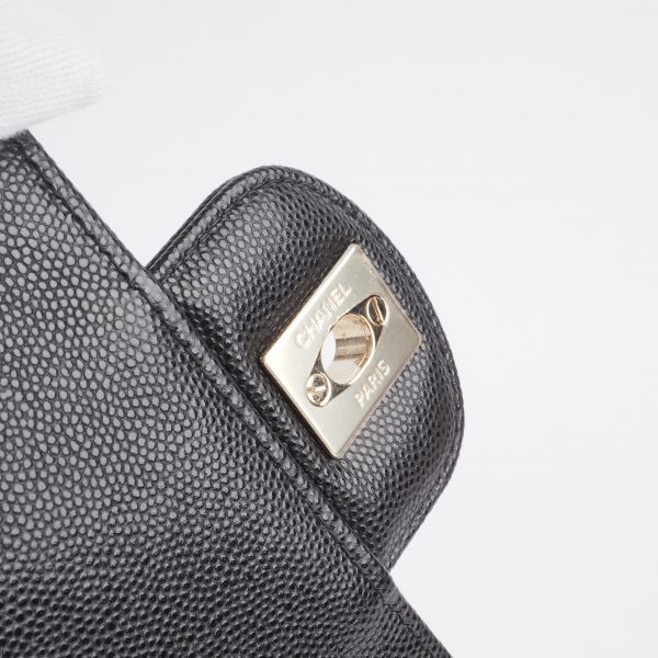 Classic Flap Clutch Caviar 2021 – Bild 6