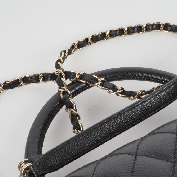 Maxi Flap Bag mit Top Handle Caviar Light Gold - Image 5