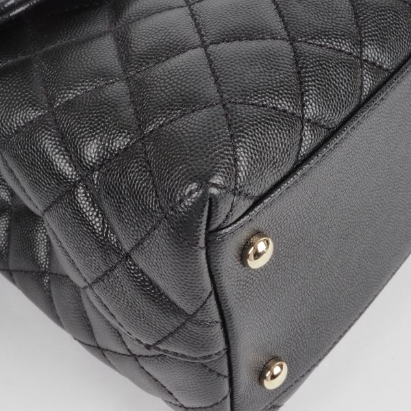 Maxi Flap Bag mit Top Handle Caviar Light Gold - Image 10