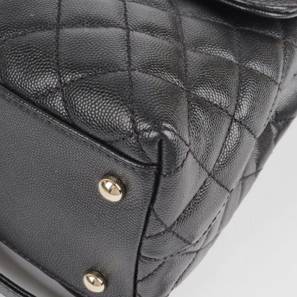Maxi Flap Bag mit Top Handle Caviar Light Gold - Image 11