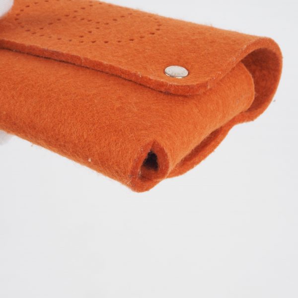 Evelyne Flap Pouch Filz – Bild 6