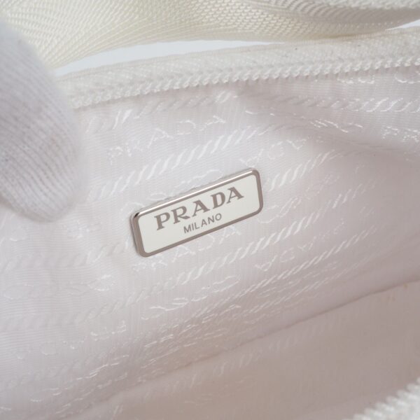 PRADA Re-Edition 2000 – Bild 19