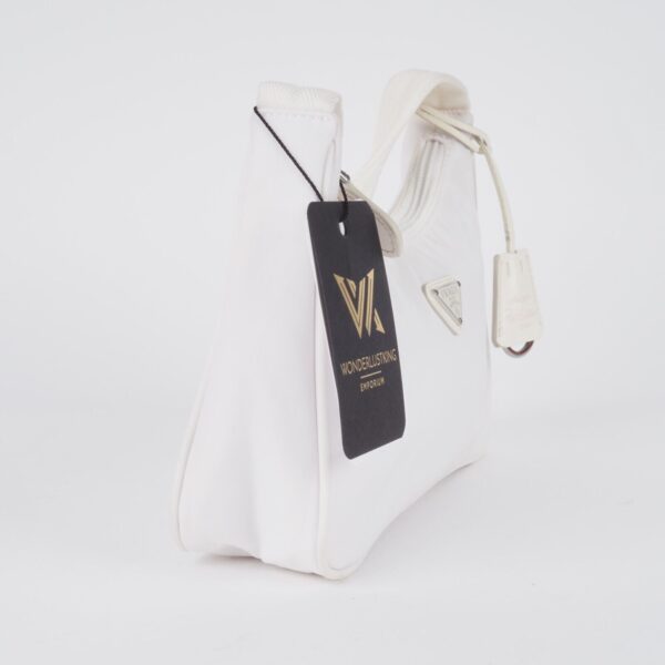 PRADA Re-Edition 2000 – Bild 4