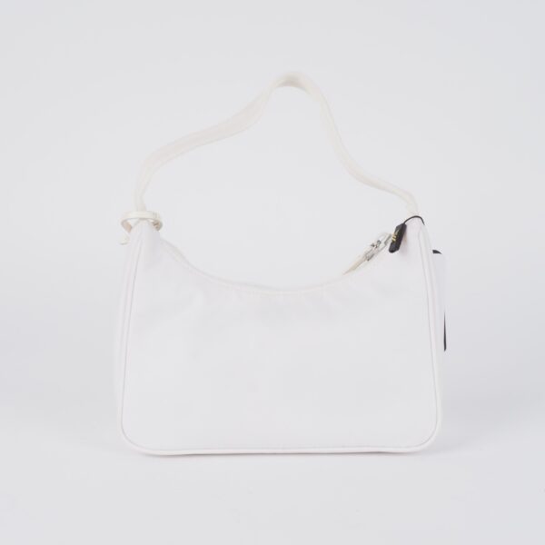 PRADA Re-Edition 2000 – Bild 5