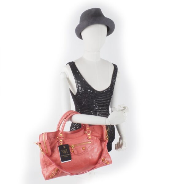 Le City Medium Lambskin Rose / Gold – Bild 19