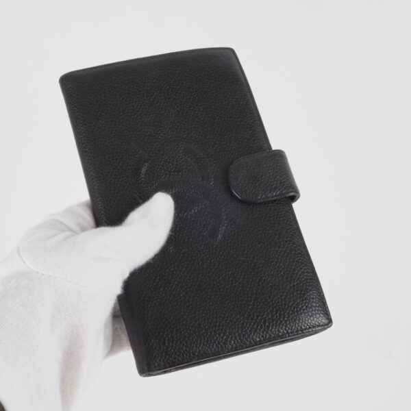 Coco Mark Caviar Long Wallet – Bild 5