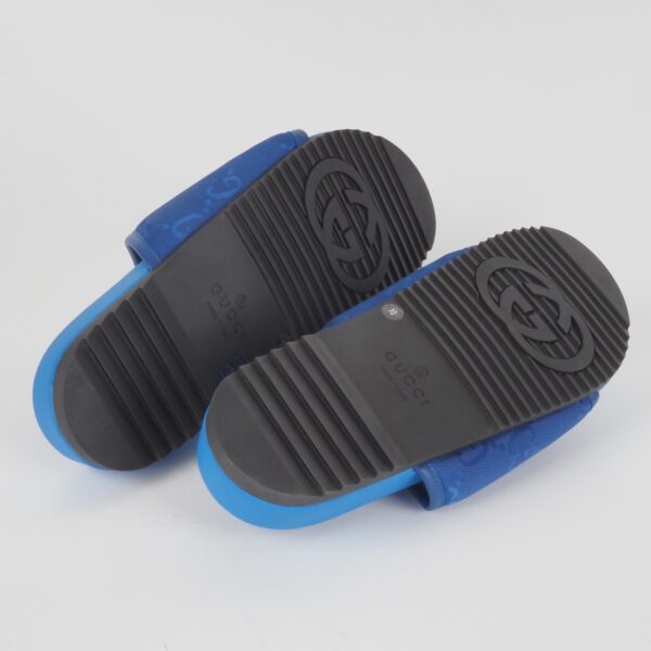 Off the Grid Guilted Blue Slipper – Bild 11