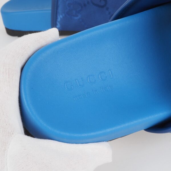 Off the Grid Guilted Blue Slipper – Bild 10