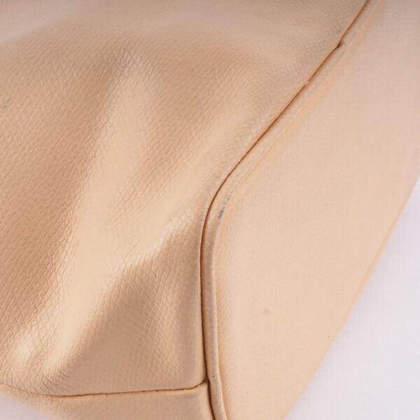 Peach - Image 8