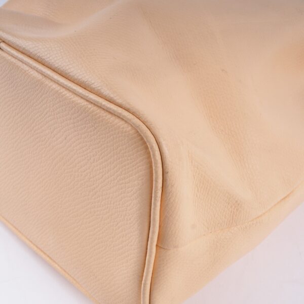 Peach - Image 9