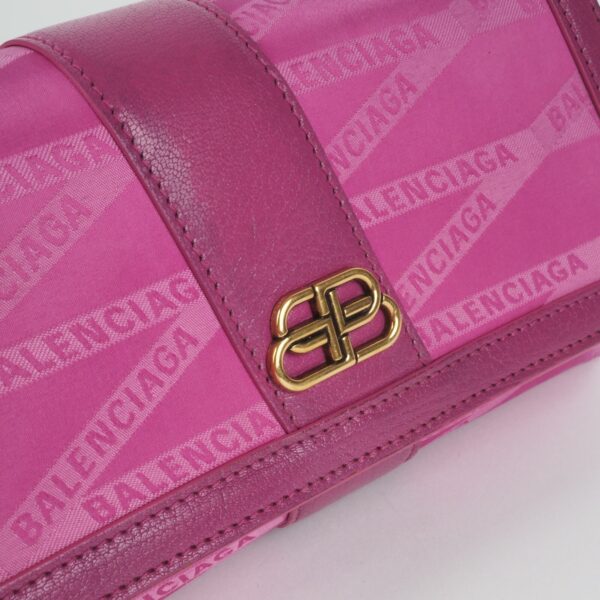 Shift Crossbody Fuchsia - Image 13