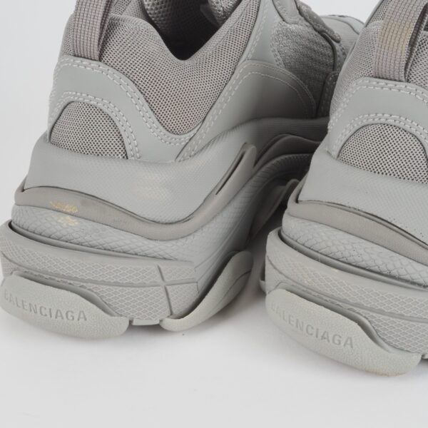 Triple S Gray – Bild 5