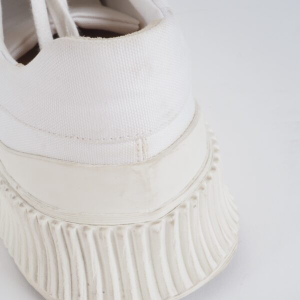Plateau Sneaker aus Canvas - Image 10